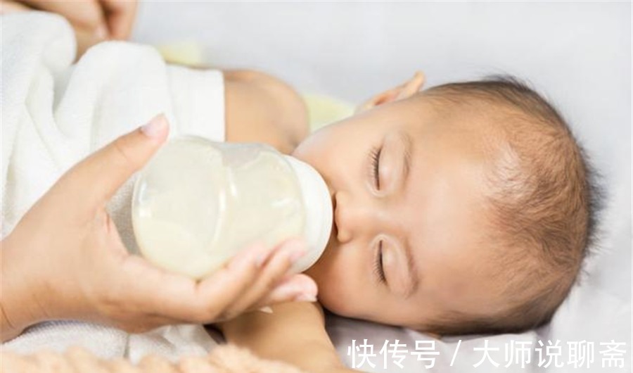 宝宝|新生儿吃得太饱,会有这些危害!宝宝这些举动是在向你求救