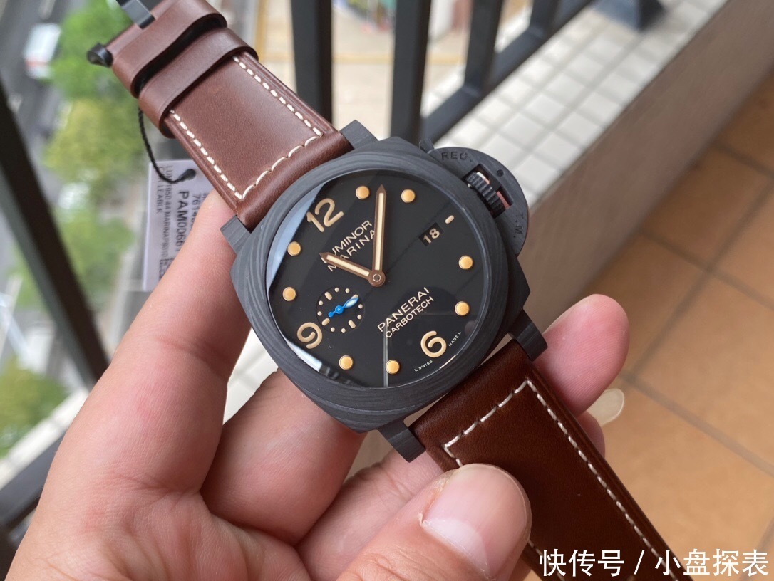 表带|VS沛纳海“碳纤维”PAM661腕表评测