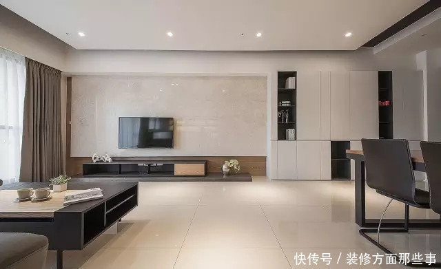 玄关|126平美式+轻奢装修三居室,玄关柜子墙体现出超强收纳力