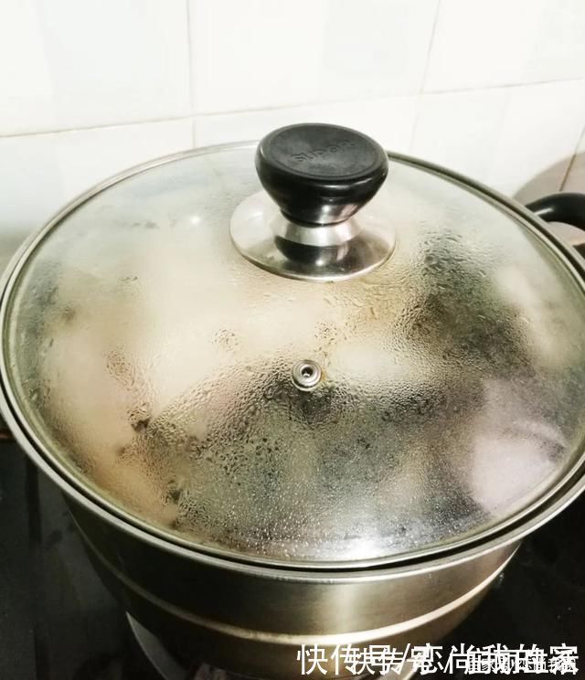 椒盐|夏天适合吃鸭肉,鸭肉这样做香酥入味,我们家每次做一只还不够吃