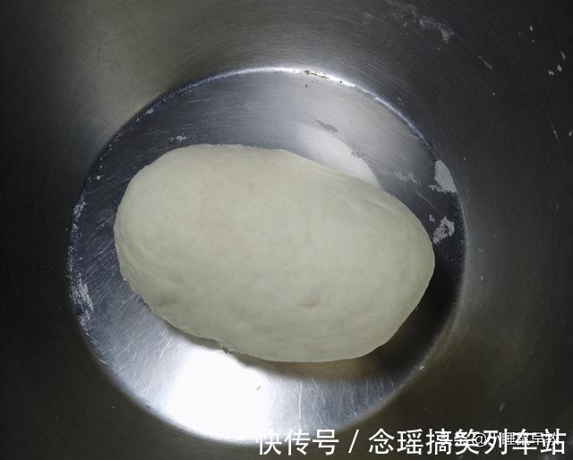 口感|家常手擀面好吃有窍门，多加一把豆面，面香浓郁，口感劲道又爽滑