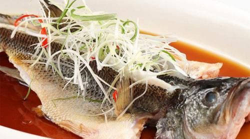 鈣片|“人老腿先老”，膝蓋老化多吃鈣片？不如吃這“3物”，好吃不貴