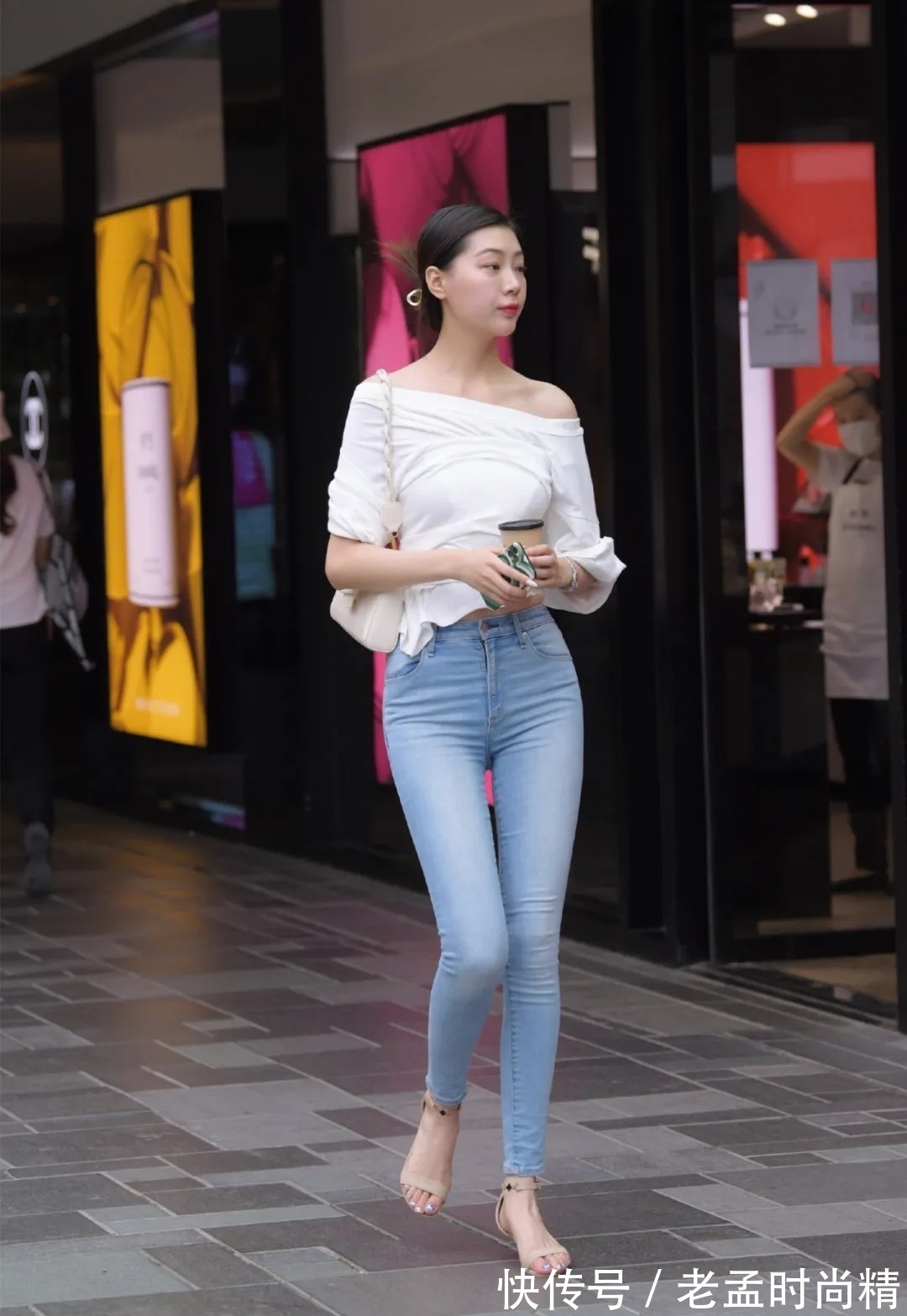 上装|一字领时髦又显女人味,换一种穿法让你气质翻倍,美出新水准