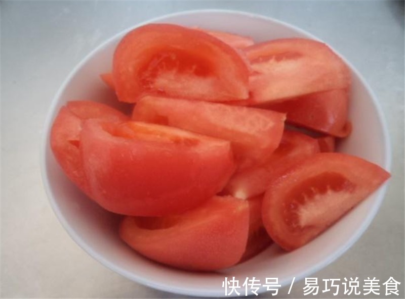 千页豆腐这样做,色泽红亮,味道好,女性要多吃