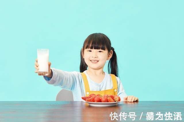 豆浆|龙凤胎男孩天天喝牛奶,女孩天天喝豆浆,六年后身高相差18厘米