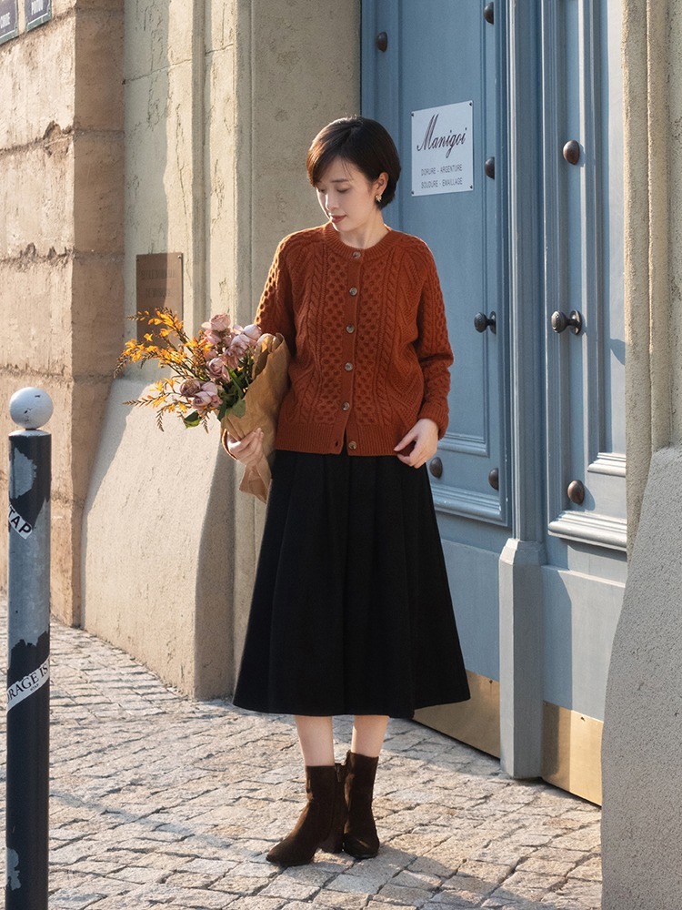 穿搭|三木时尚博主冬季穿搭指南!大衣搭配针织衫和半身裙,高级优雅!
