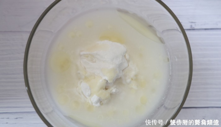 5块钱就能做的小点心,软糯香甜,一口一个越吃越香,比买的强