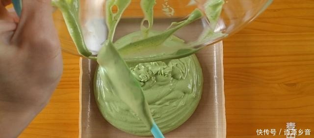一起来做抹茶蛋糕卷吧，漂亮毛巾面，一卷就成功