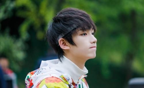 中小学生“身高标准”出炉，毕业前达到这里才算达标，别拖了后腿