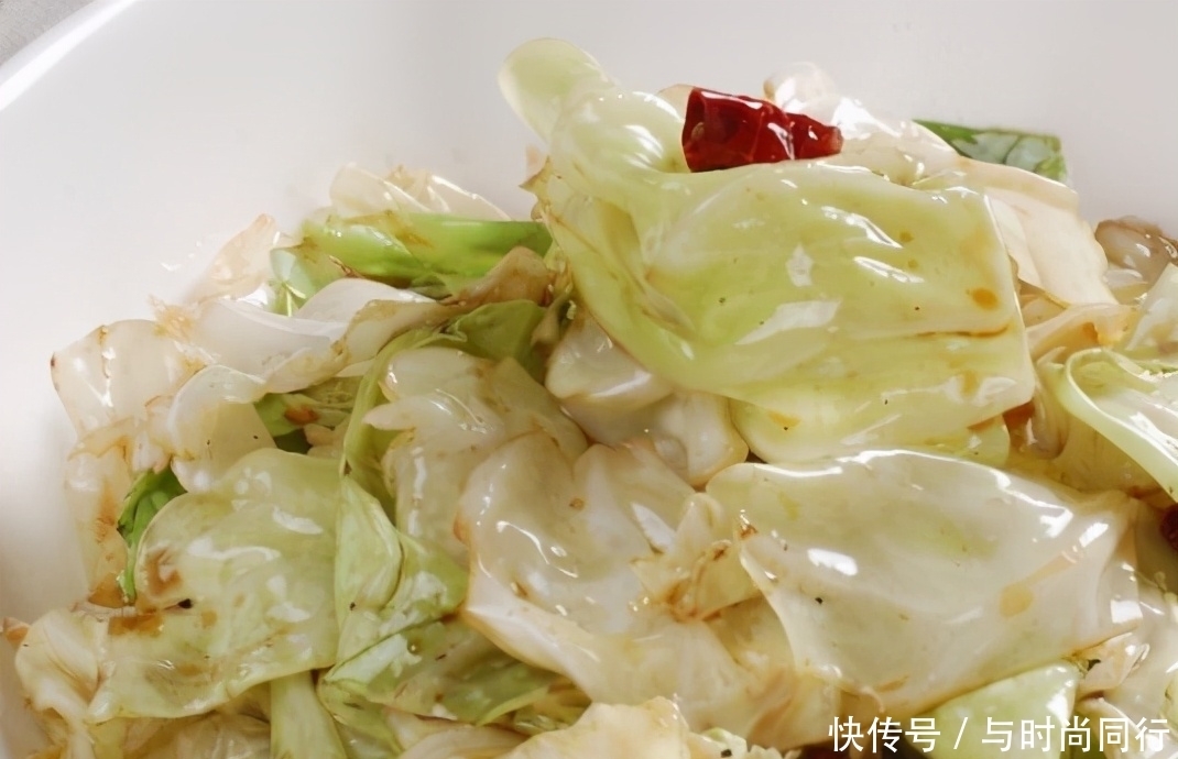 想身体好,坚持吃几种食物,延缓肌肤衰老,美白肌肤,更年轻