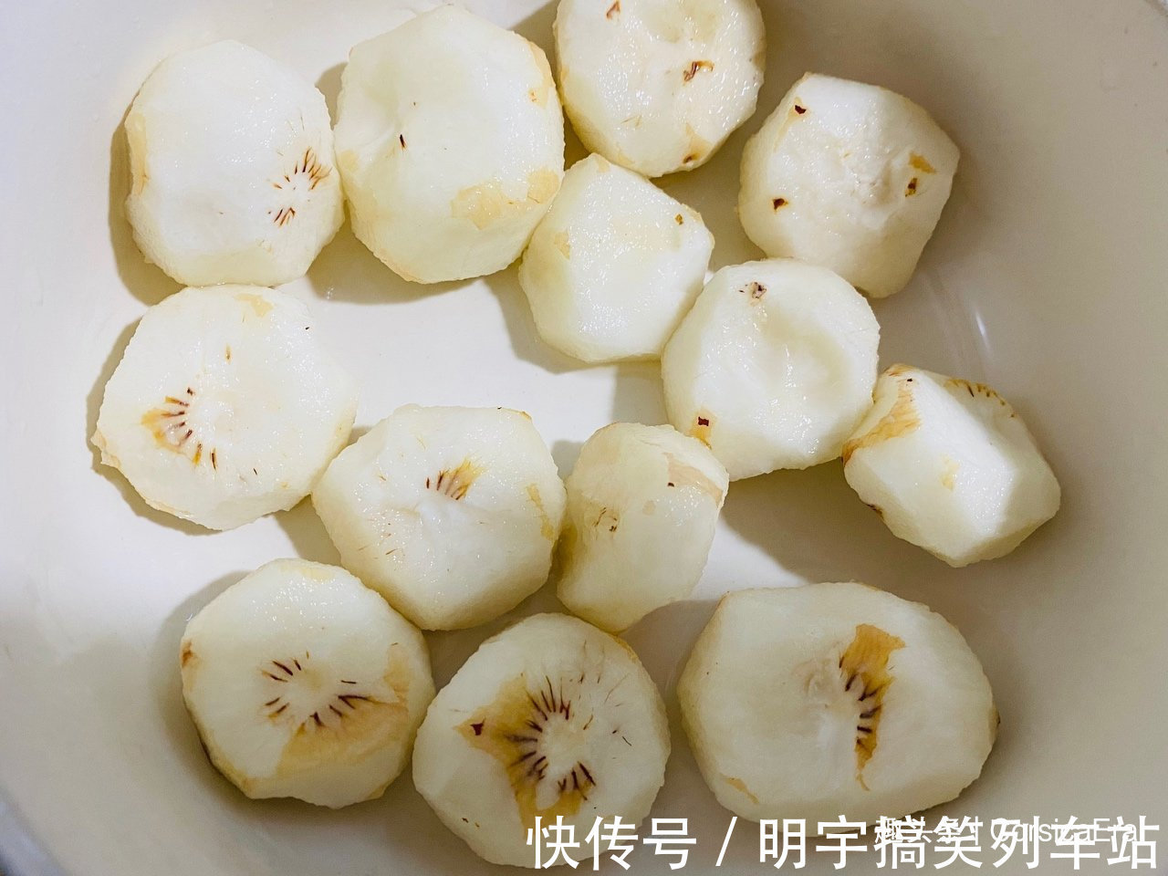 肉馅|头伏到吃饺子,分享8种饺子馅的调法,有荤有素,鲜嫩营养又多汁