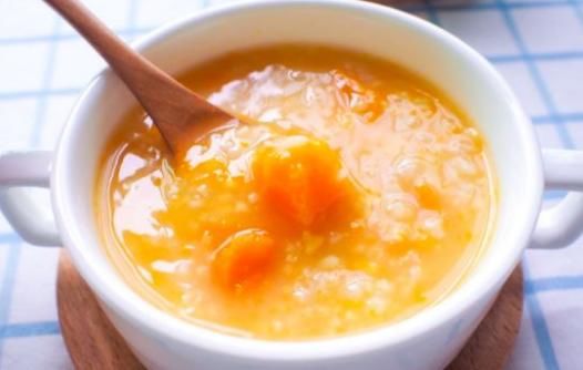 每天坚持吃一碗小米，身体居然发生了大变化，所有女人都羡慕！