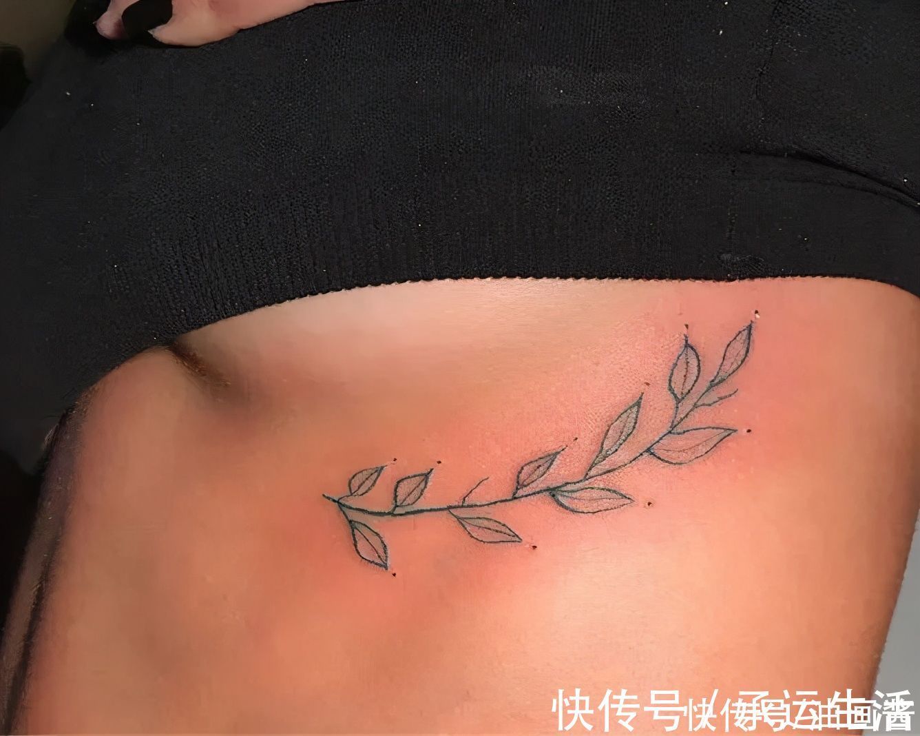 纹身师!不会画画的纹身师,纹出歪扭的小纹身,生涩俏皮让人忍俊不禁