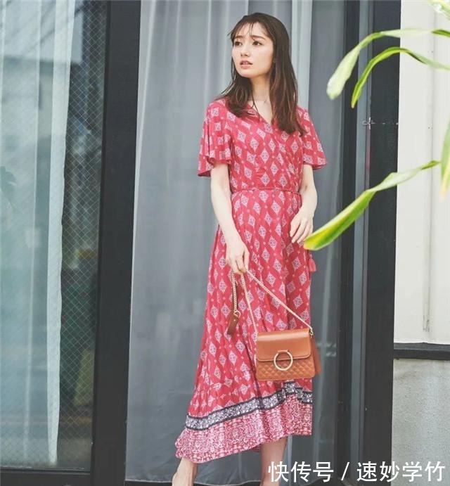 凉鞋|收起你的靴子吧！瞧，今年流行的“夏季凉鞋”，脚宽的女生也适合