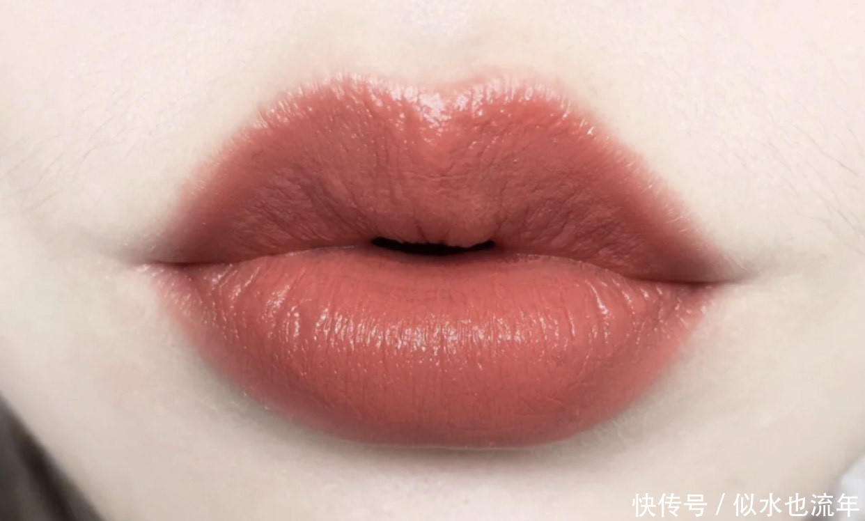 薄涂|哪些口红色号黄皮肤色的女生可以驾驭？这些口红，显白又显气质