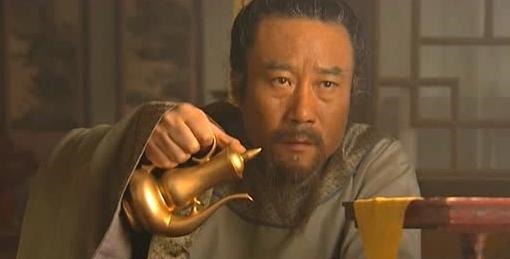 梁山#水浒传中最悲情的一段,李逵喝下毒酒说了22个字,道出了宋江本性!