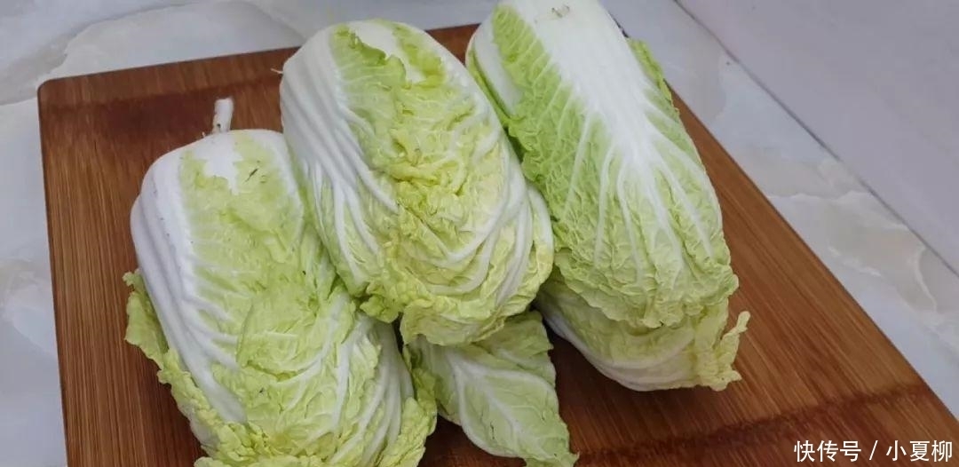 白菜这样做才好吃, 开水一烫, 做出来口感好味道酸, 越吃越想吃