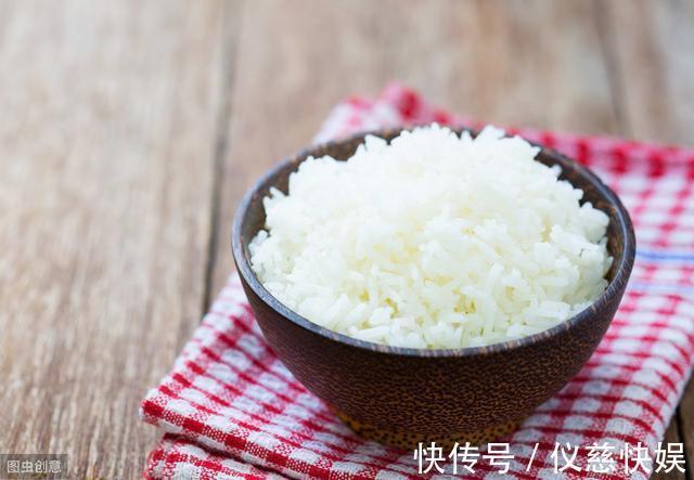 煮饭|还在用冷水蒸大米？错到离谱！教你这样蒸，米饭又香又软不粘锅