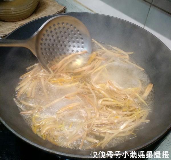 必须要焯水的5种蔬菜，很多人都省略了这步，有的人吃了会肚子疼