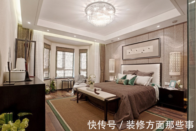 四居室|142平现代风四居室客厅尽显奢华大气,空间感十足