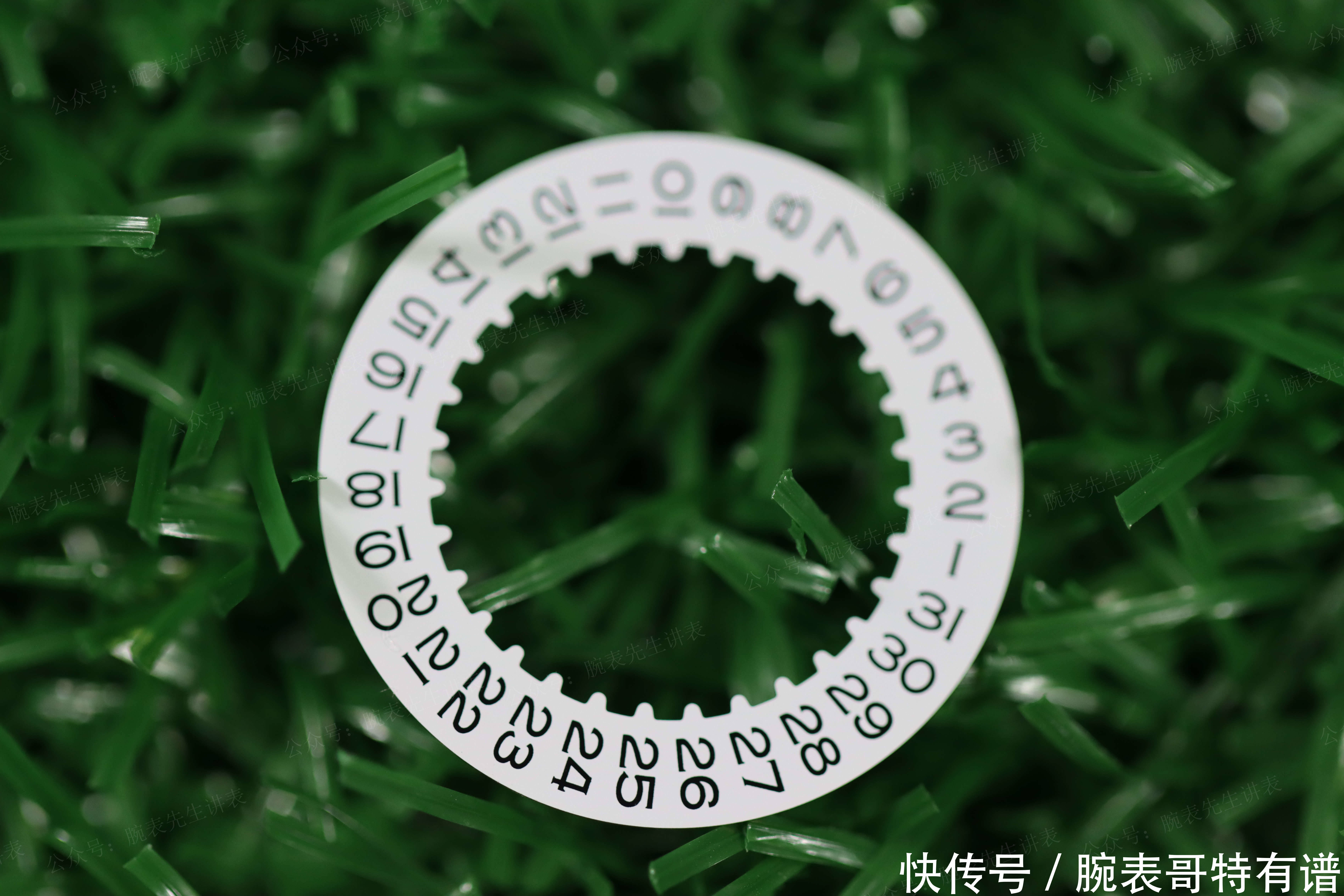 正品|“你还在水中摸鬼,我已游艇上岸”劳力士蓝游艇126622改装案例