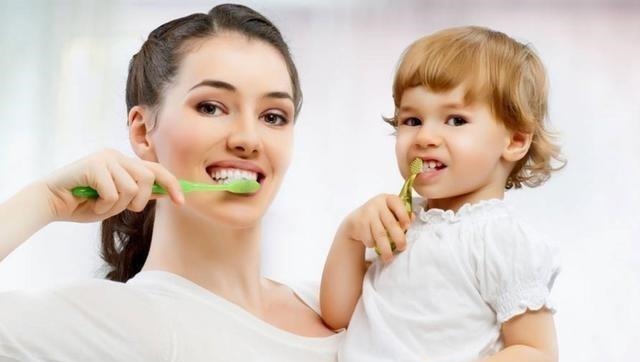 坐月子|她五年内剖腹产4次,还学外国人不坐月子,如今现状怎样了