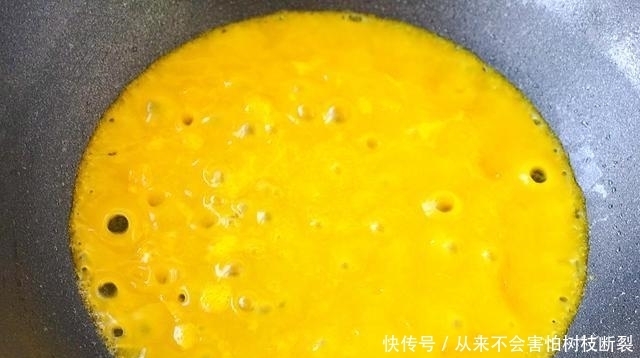 开春我常给孩子吃这菜，1切2煮3浇汁儿，清淡鲜美，不积食好消化