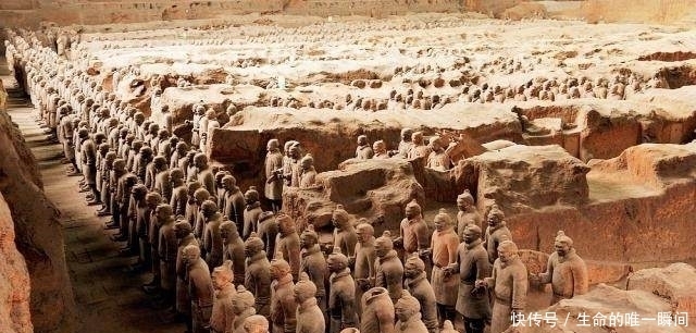秦始皇陵|秦始皇陵并非没人守墓,一家族世代为其守墓,每守20年换人!