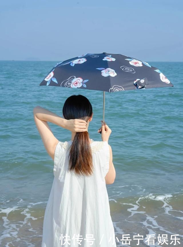 变态|这款懒人伞真够“变态”的!仅女生巴掌大,却能挡99%紫外线