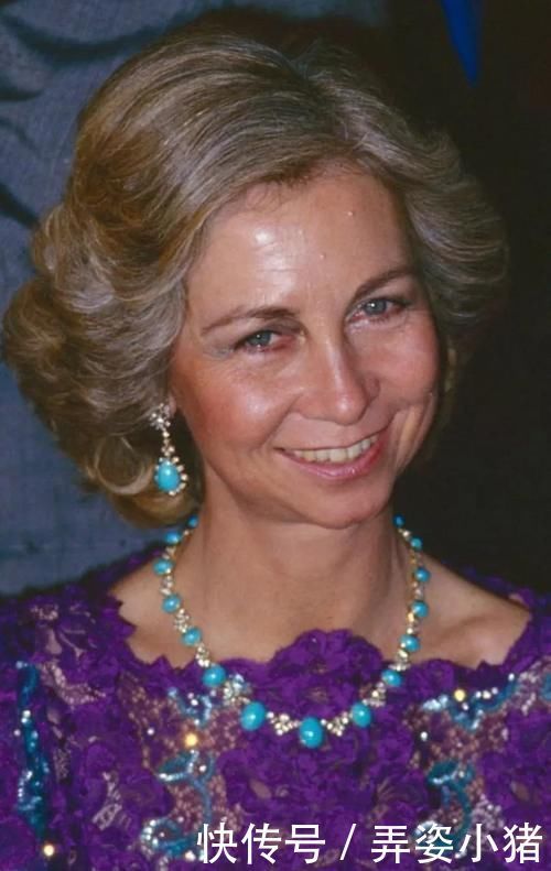 珠宝|西班牙王室珠宝欣赏,项链能拆卸成手镯,设计独特巧妙