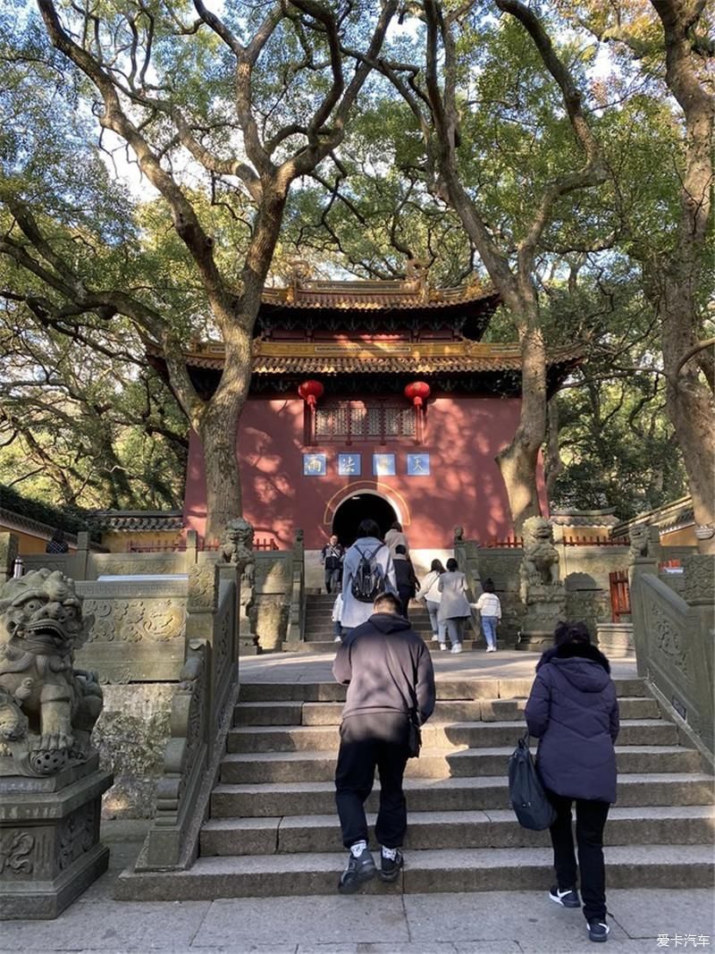 前往佛教圣地普陀山进香祈福