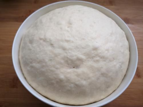 馒头不用蒸，不放一滴水，松软香甜，比面包好吃，老人孩子都喜欢