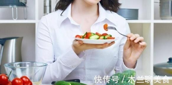 黄瓜|芹菜能养肝？若和“2物”搭配食用，胜似在吃慢性毒药！