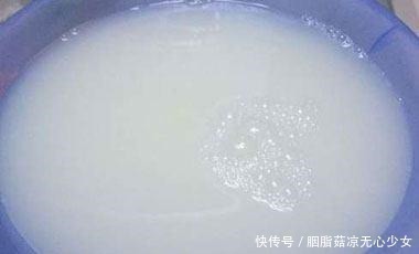 洗头液|米醋加它抹头发,白发逐渐变黑,回家赶快试试