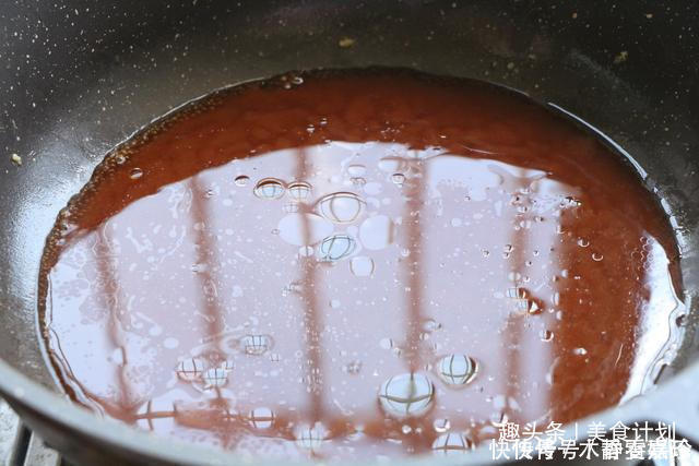 鸡蛋别再水煮了,试试新吃法,鲜香味美,下酒更下饭,太香了