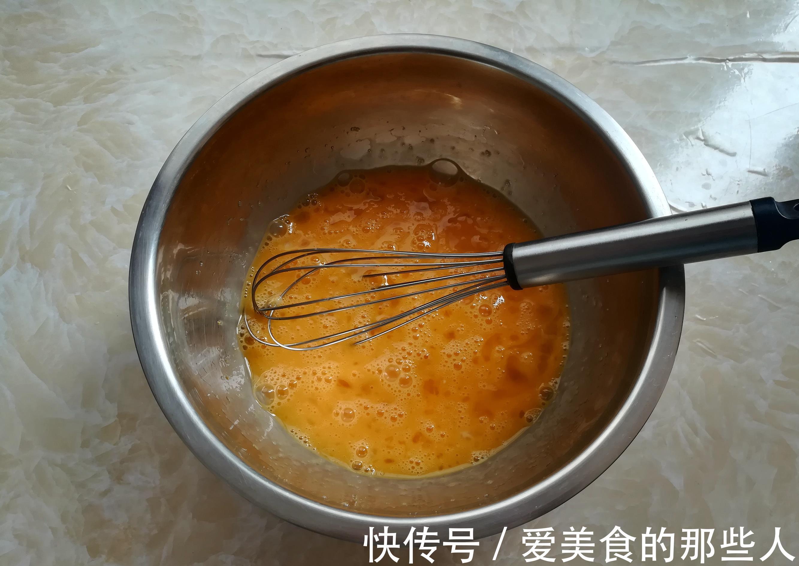 芒果|这蛋糕做法简单省事，不抹面不裱花，平底锅就能做，花费不到50元