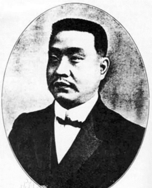 追随|被遗忘的书法大家追随孙文,拒娶美龄,结盟老蒋,最终混成吃货