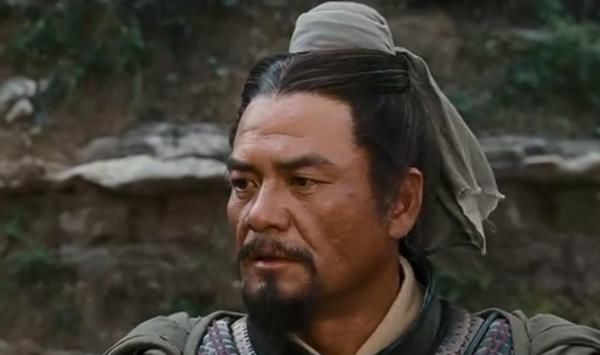 刘备|固山惨败后，两位五虎上将命运截然不同，一位被刘备弃之不用