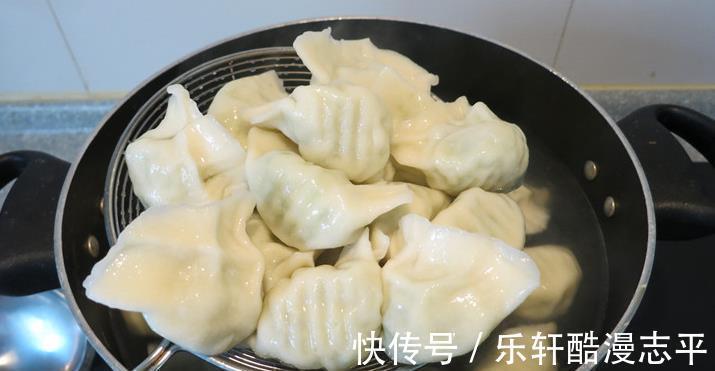 木耳|三伏天，用它包饺子，没肉也好吃，清香不油腻，一周吃五次不嫌烦