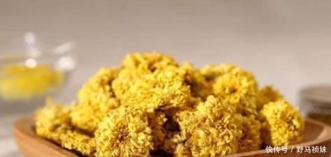 菊花与此物泡,坚持7天肝变干净,皮肤白了、口臭也不见