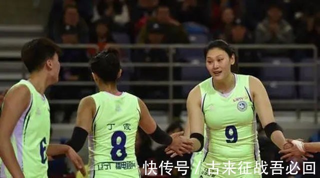 陈忠|女排主攻被誉为郎平第二,一记扣杀打晕日本主力,退役任三个要职
