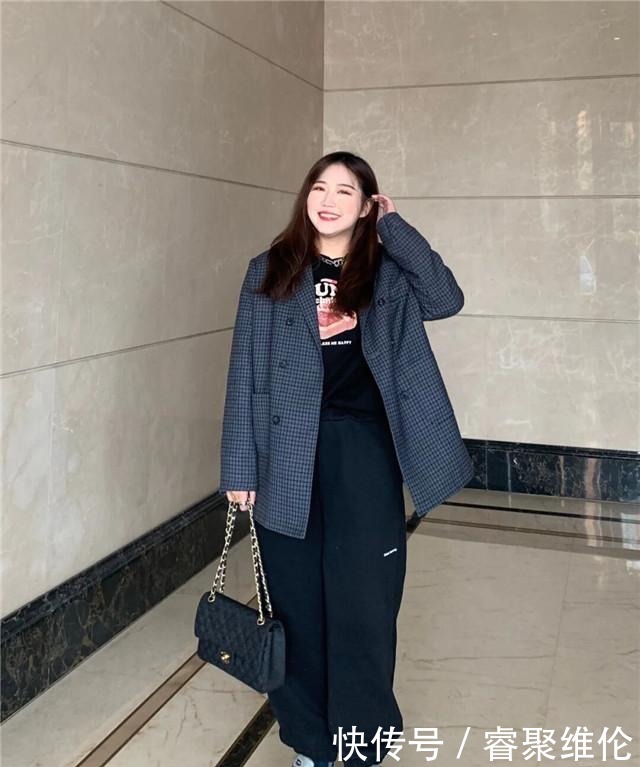 今春火了一种穿法,叫“西装+卫衣”,青春又时尚,小个子也适合