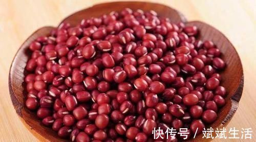 头皮屑|头发，越洗越油，越洗越少？坚持“3不要吃5物”，头发回到年轻时