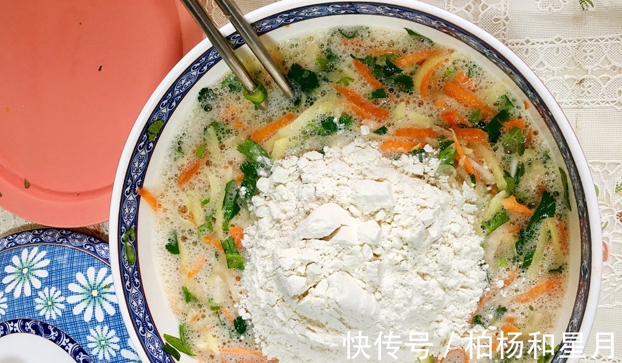 懒人版早餐饼的做法,不揉面不醒面,10分钟出锅,营养均衡更好吃!