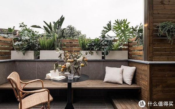 花园|为露台,他坚持买下别人不要的顶楼!花了6个月改造,原屋主后悔了