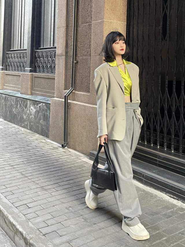 高级感|有一半的人都说:想要穿出高级感很难,掌握这几点穿搭技巧就够了