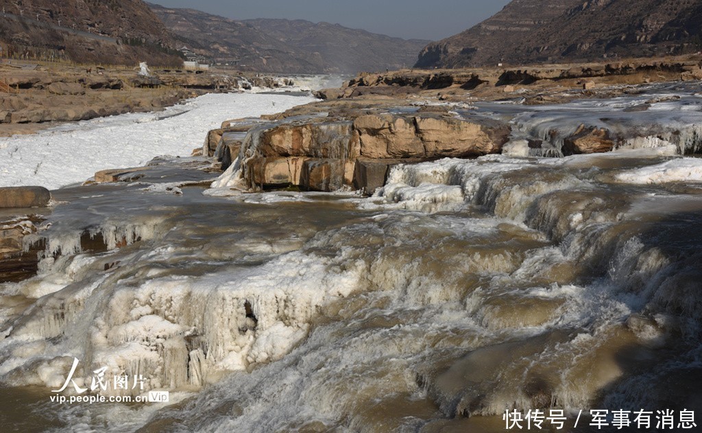 黄河壶口瀑布|山西吉县：黄河壶口瀑布现“流凌叉桥”景观