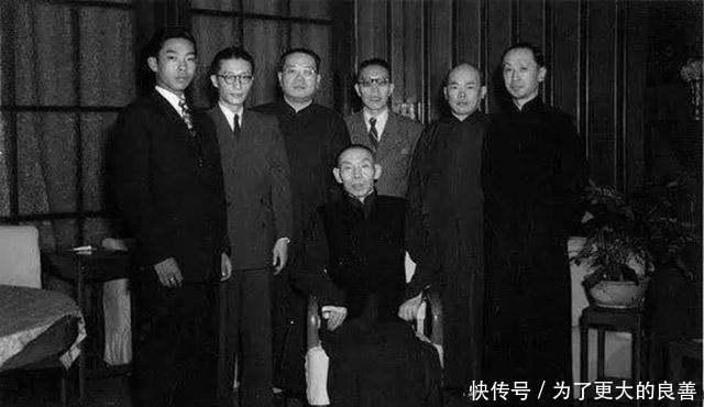 商人|商人杜月笙：高官都要礼让三分，晚年为啥自嘲：我是个夜壶