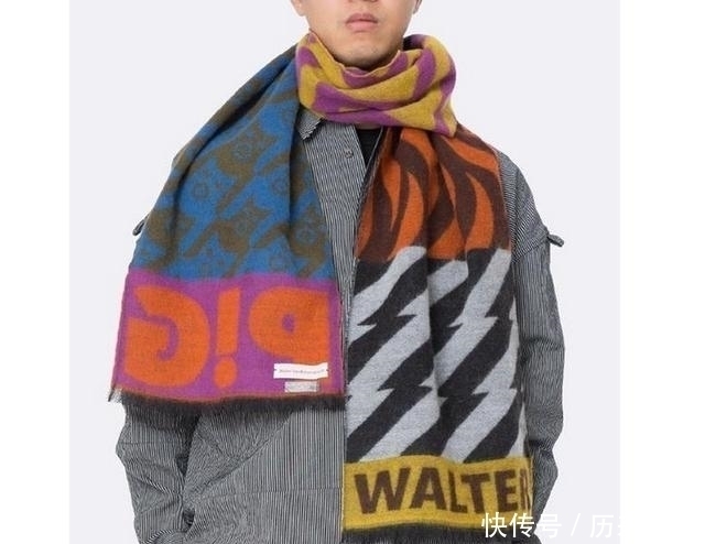 没有围巾,大衣就失去了灵魂?教你你一些黑色大衣搭配围巾的技巧