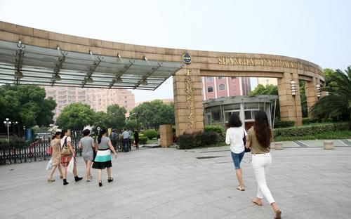 读大学都贵？不同专业差距大，有的专业不仅“省钱”，就业还稳定